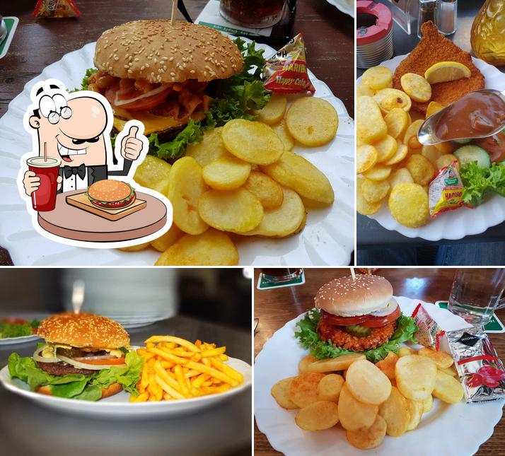 Tómate una hamburguesa en Cafe Galerie Karlsruhe Bar & Restaurant