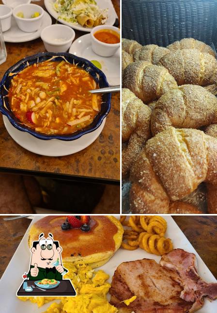 Food at La Casa de Los Abuelos - Bonampak