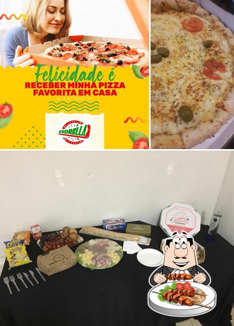 A ilustração da comida e interior no Pizzaria Fiorella Bauru