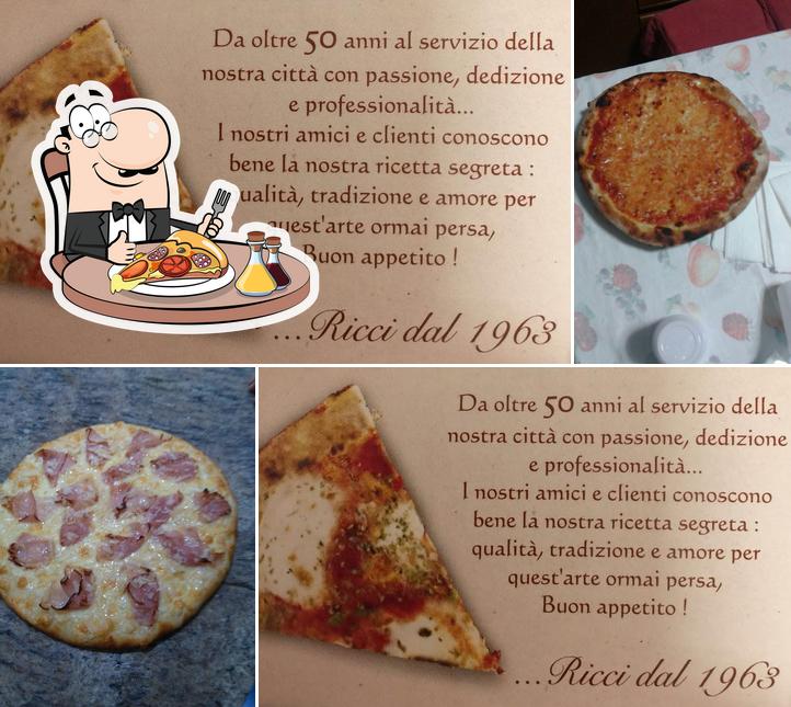 Ordina una pizza a Pizzeria ai Portici da Ricci dal 1963