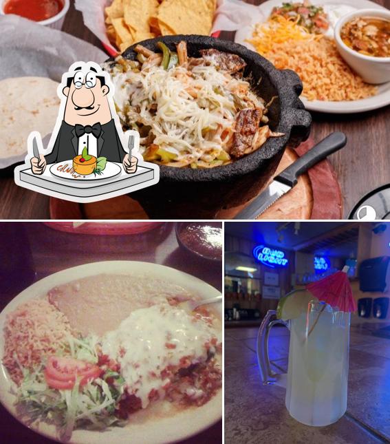 Observa las imágenes donde puedes ver comida y bebida en El Sombrero Tapatio Mexican Restaurant