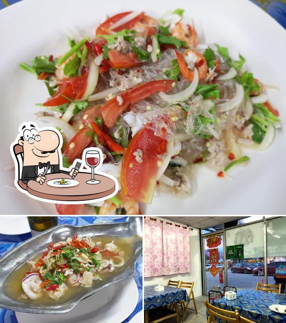 Помимо прочего, в โข่ว โข่ว เซียนซีฟู้ด (Koukouxian Seafood) есть еда и внутреннее оформление