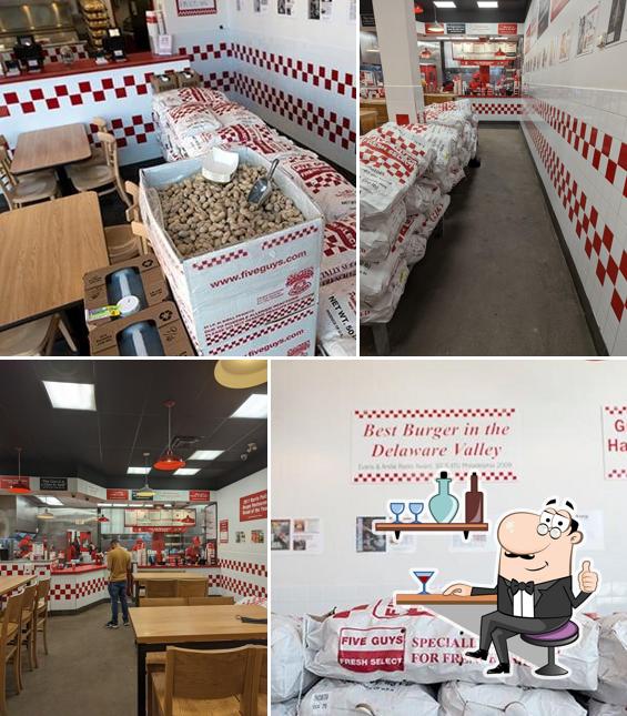 Découvrez l'intérieur de Five Guys