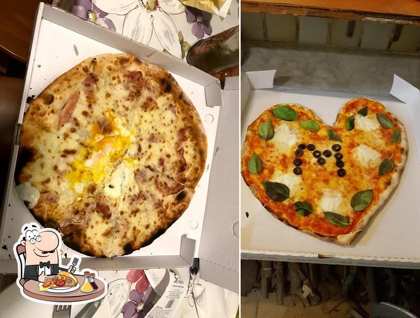 Ordina tra le svariate varianti di pizza