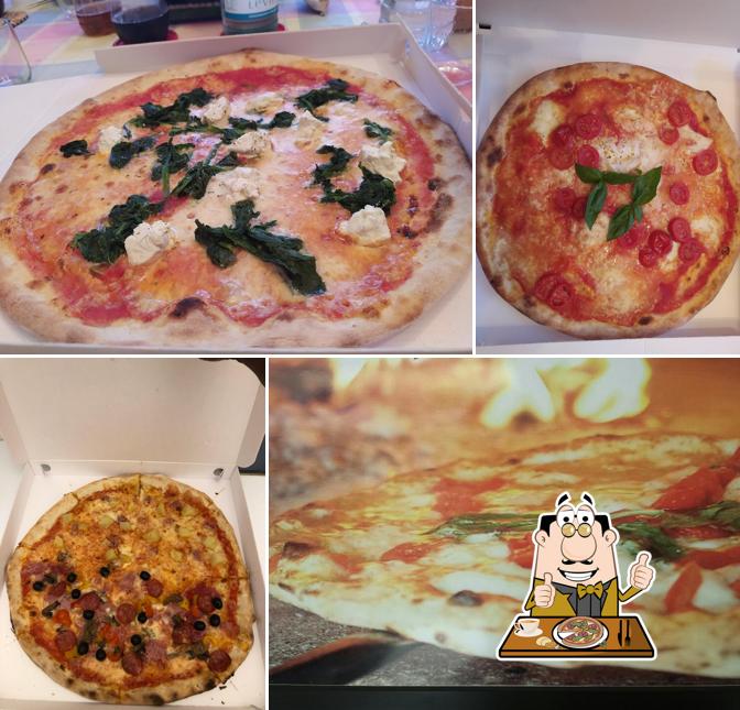 A Pizzeria Antiche Mura Di Piovesan Roberto, puoi prenderti una bella pizza