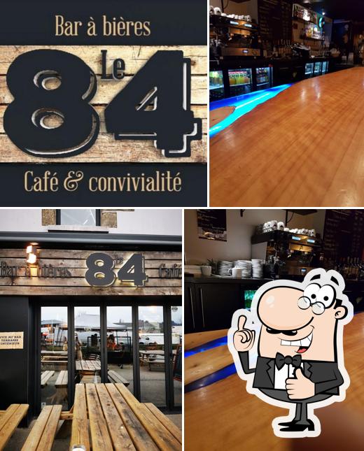 Voici une image de 84 café