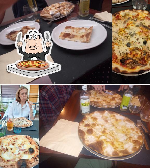 Ordina tra le molte varianti di pizza