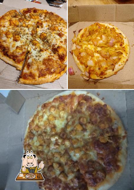 Pick various kinds of pizza