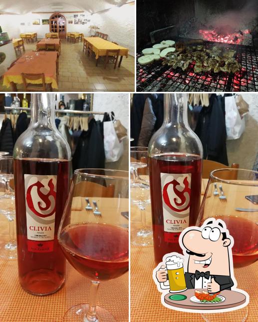 Puoi goderti un rinfrescante bicchiere di birra chiara o scura