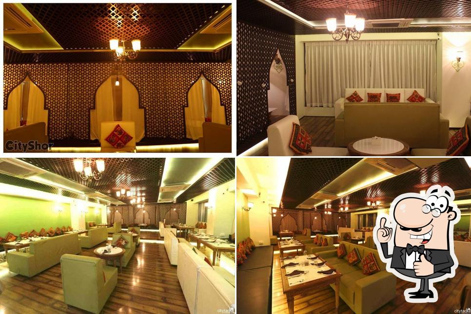 Mazeh The Resto Lounge image