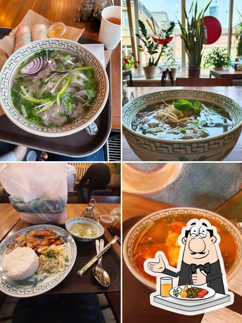Еда в "Pho Ngon"