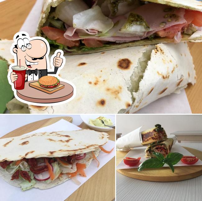 Закажите гамбургеры в "Art Piadina"