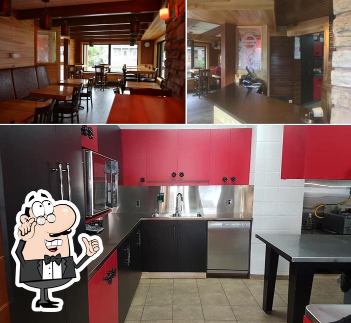 El interior de Pizzapro Chicoutimi