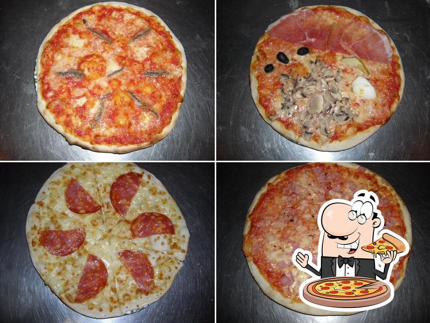 Try out various variants of pizza