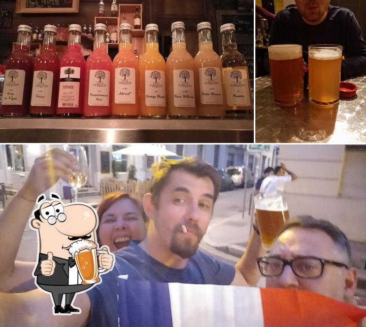 Vous pouvez prendre un verre de bière blonde ou brune