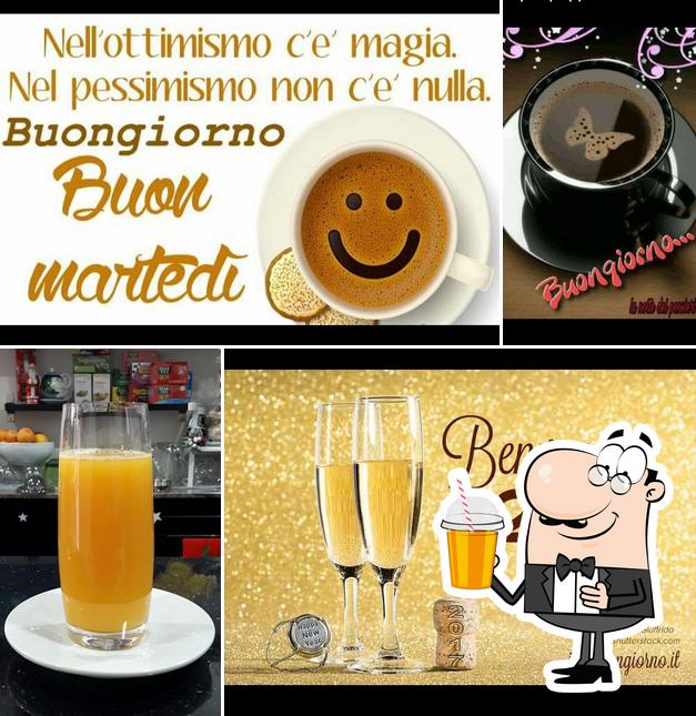 Goditi un drink a Chicca caffe