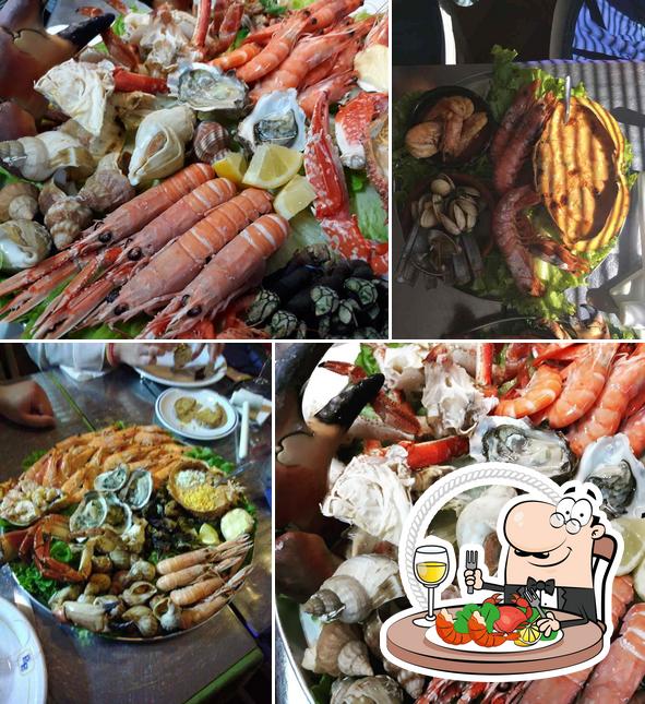 Os visitantes do Dom Pepe podem experimentar diversos refeições de frutos do mar