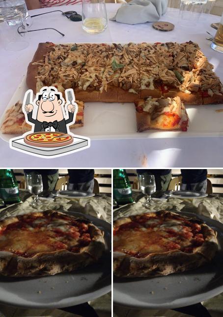 Ordina una pizza a Pizzicotto Nuova Gestione (Ex Lido Riva Delle Dee)