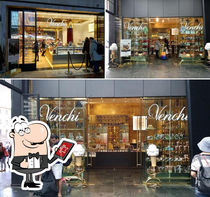 Gli esterni di Venchi Cioccolato e Gelato, Firenze Stazione Santa Maria Novella (Fronte Binari)