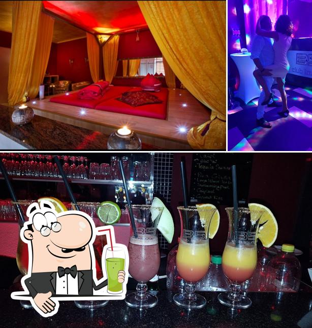 Disfrutra de tu bebida favorita en B5 Club Lounge