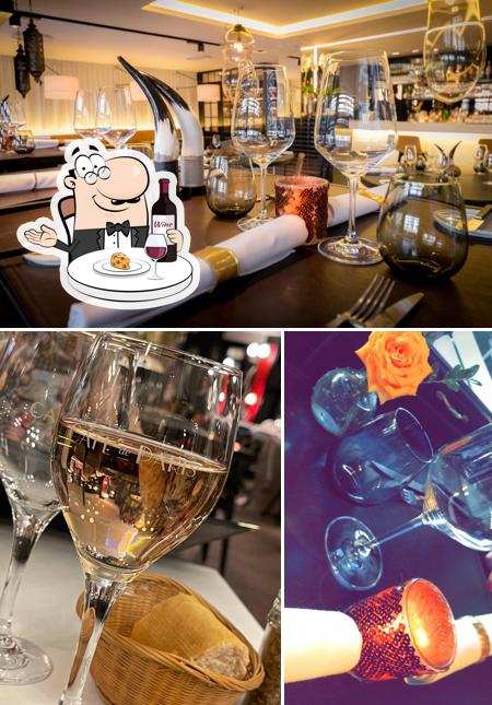 Il est fort sympathique de prendre un verre de vin à Café de Paris Knokke