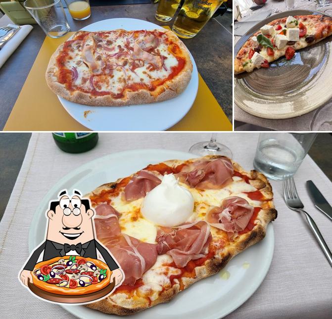 Scegli una pizza a Ristorante Alla Pace
