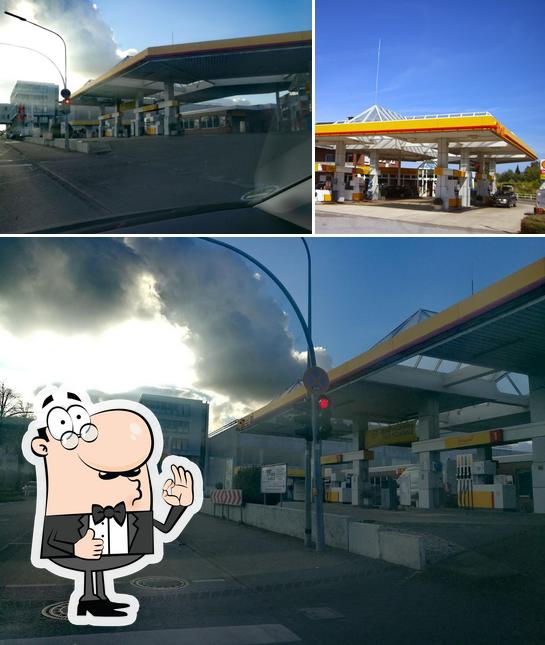 Voir l'image de Shell Station