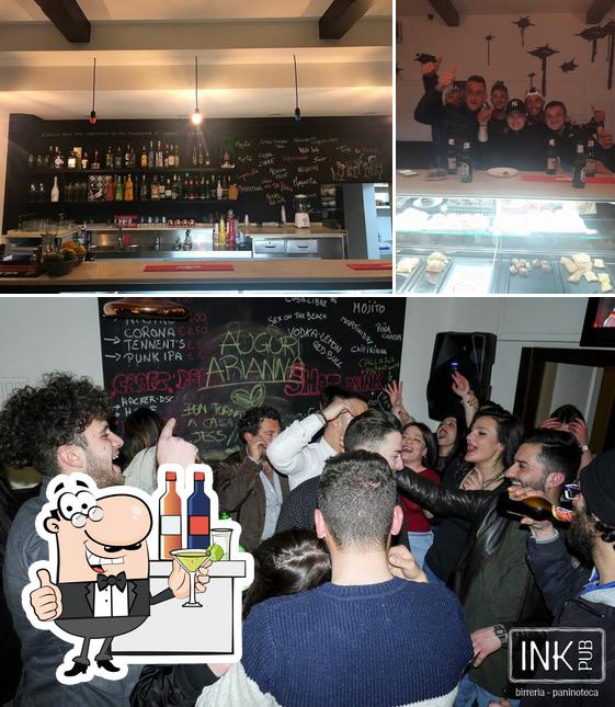 Dai un’occhiata alla immagine che presenta la bancone da bar e birra di INK PUB ..food&drinks, spaghetteria