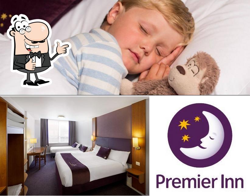 Here's a photo of Premier Inn Sunbury (Kempton Park) hotel