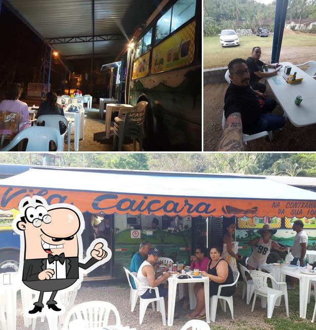 O interior do VILA CAIÇARA HAMBURGUERIA E Pizzaria