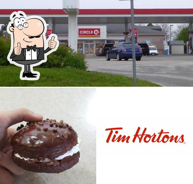 Regarder cette photo de Tim Hortons