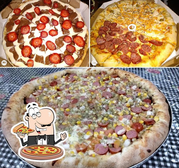 Experimente pizza no Pizzaria E Lanchonete Bom Gosto