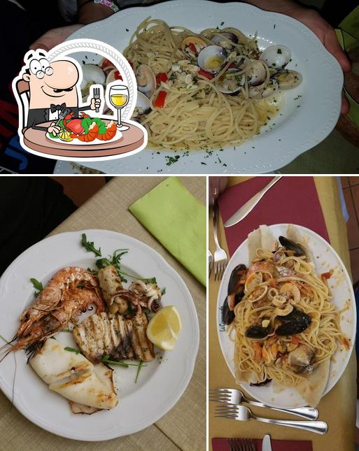 Try out seafood at Trattoria La Campagnola