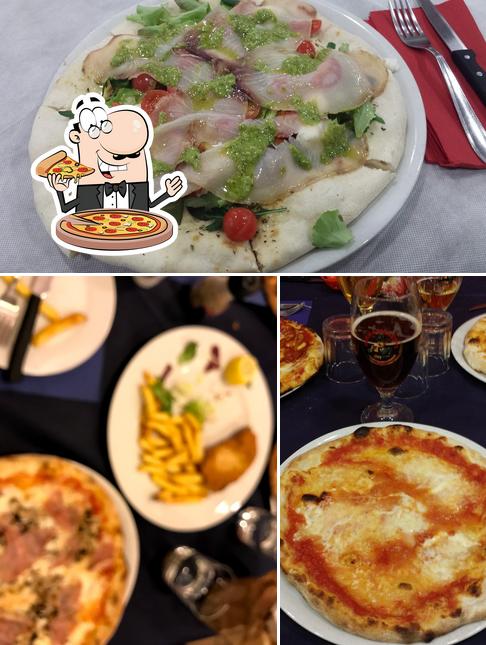 Scegli una pizza a Pizzeria del viale