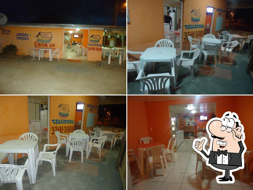 O interior do Casa do Burguer Lanches e Porções