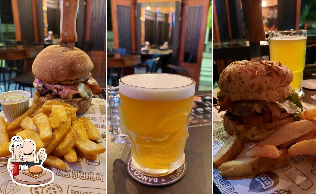 Os hambúrgueres do Banco Redondo Burger & Pub irão satisfazer uma variedade de gostos