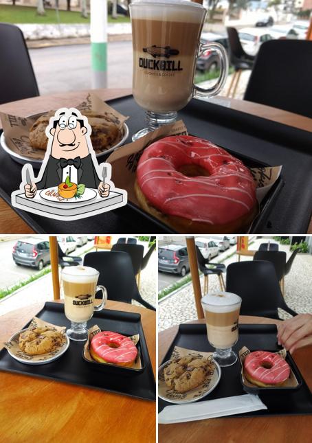 Comida em Duckbill Cookies & Coffee