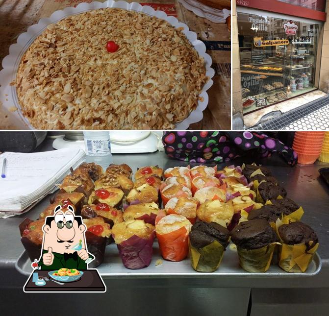 Помимо прочего, в Pastelería Opilla есть еда и внешнее оформление