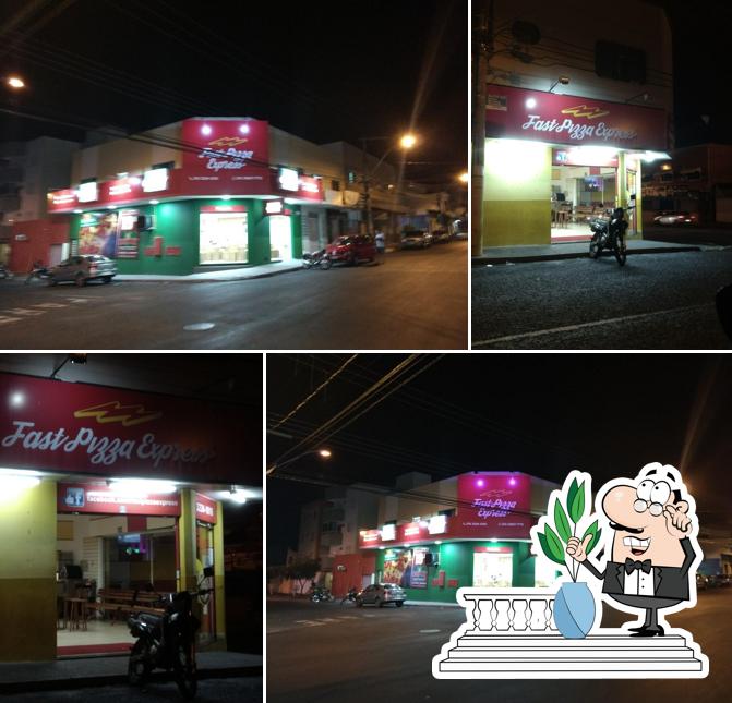 La parte exterior de Fast Pizza