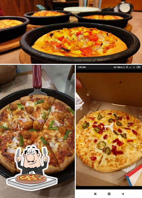 Order pizza at Pizza Hut