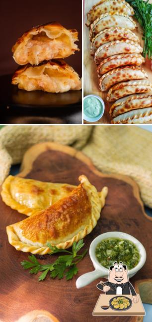 Gyoza em LAS LUNAS - casa de empanadas