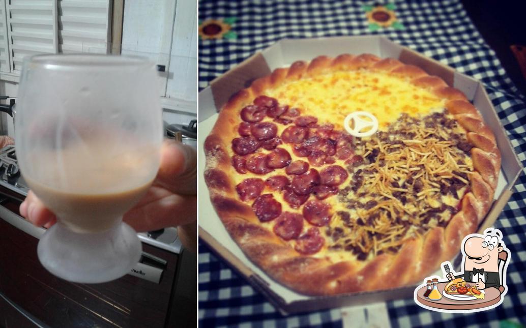 Experimente pizza no Farid'S Esfiharia E Pizzaria
