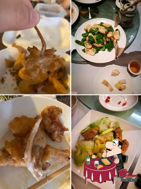 "Golden Star BBQ Seafood Chinese Restaurant" представляет гостям широкий выбор сладких блюд
