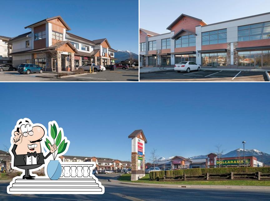 Check out how Vedder Pointe Shopping Centre looks outside