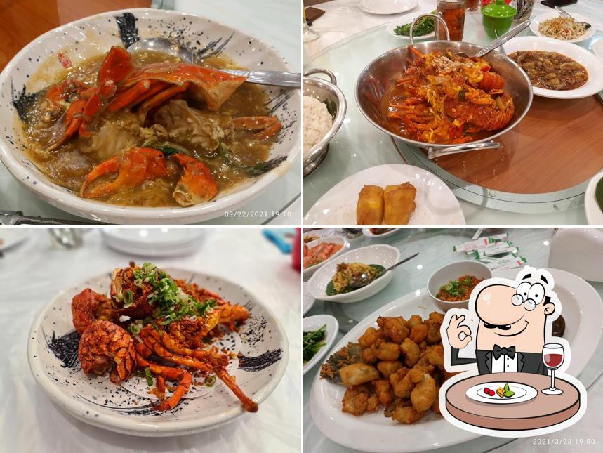 Meals at Sentosa Live Seafood Market