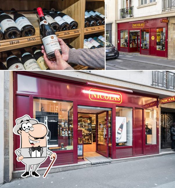 Voici la photo représentant la extérieur et vin sur Nicolas Vavin