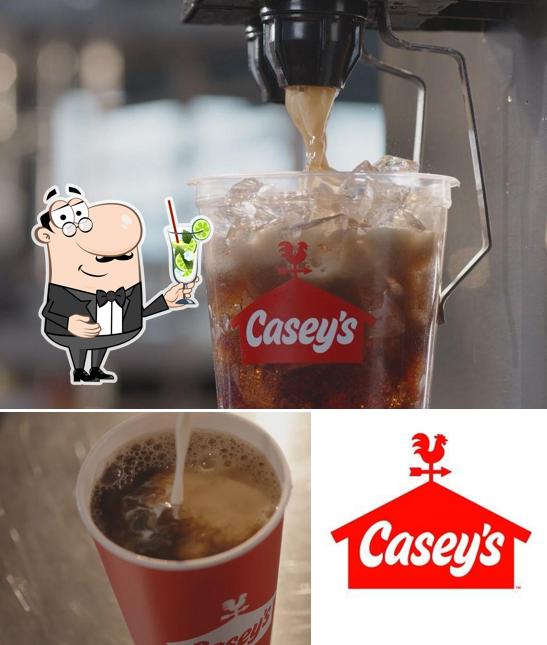 Насладитесь напитками в атмосфере "Casey's"