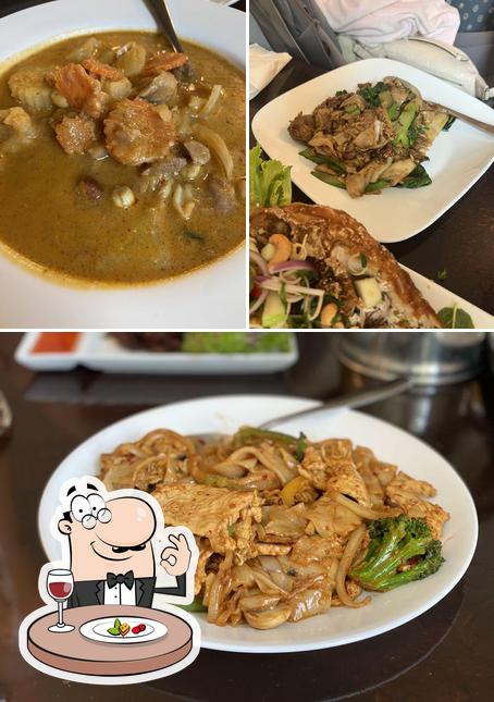 Meals at Thai Thai Kitchen Stanwood