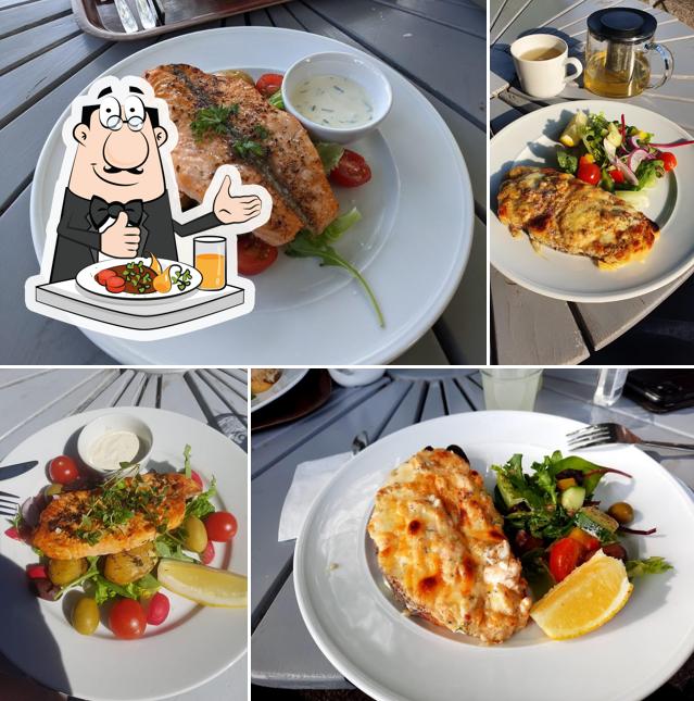 Tehuset cafe, Stockholm, Karl XII:s torg 9 - Restaurant reviews