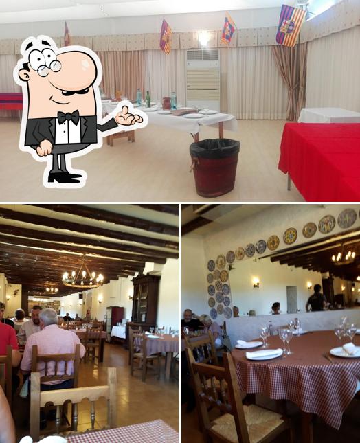 The interior of Restaurant Masia Can Feliu